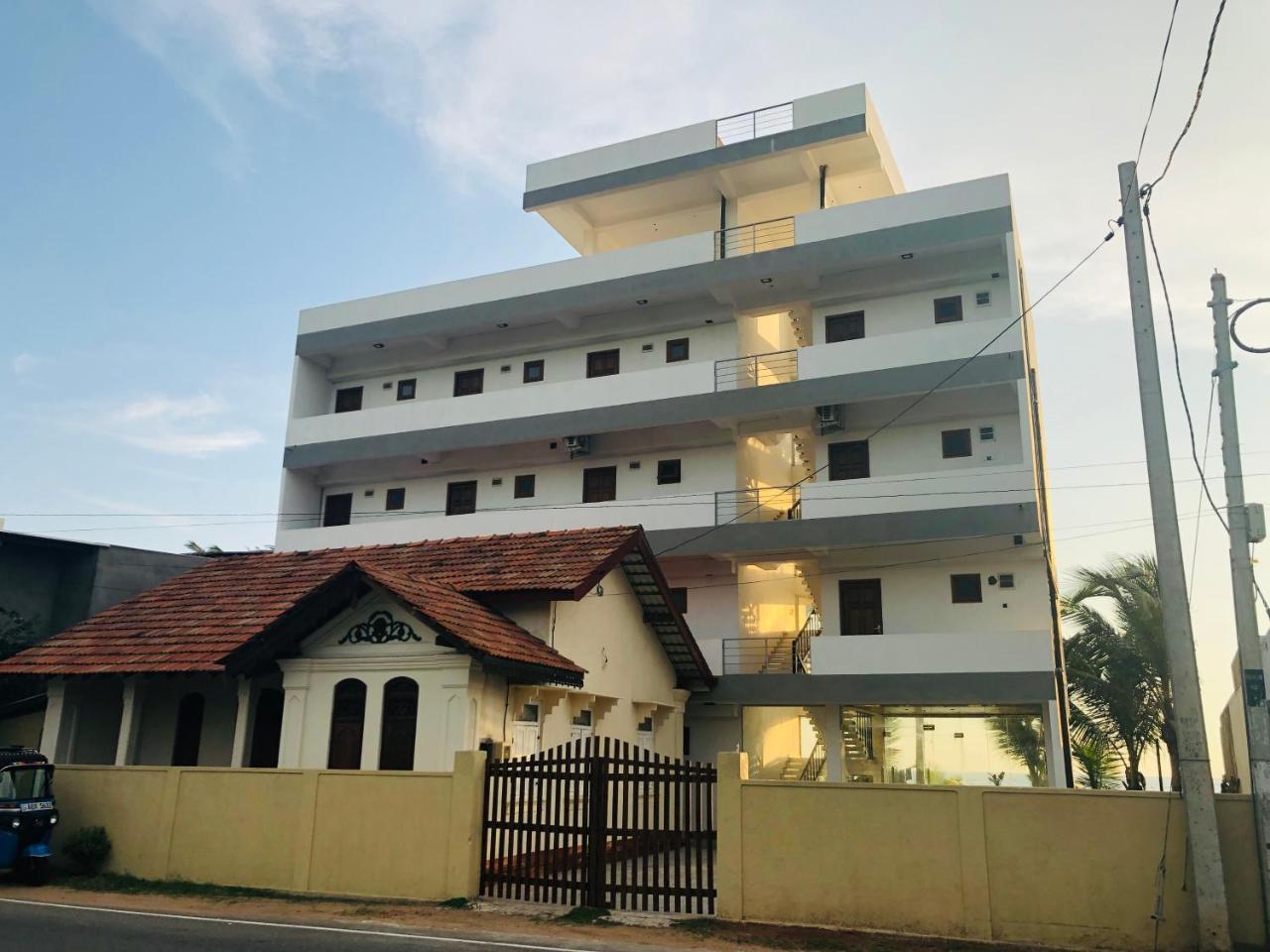 Hotel Ocean Edge Hikka Hikkaduwa Zewnętrze zdjęcie